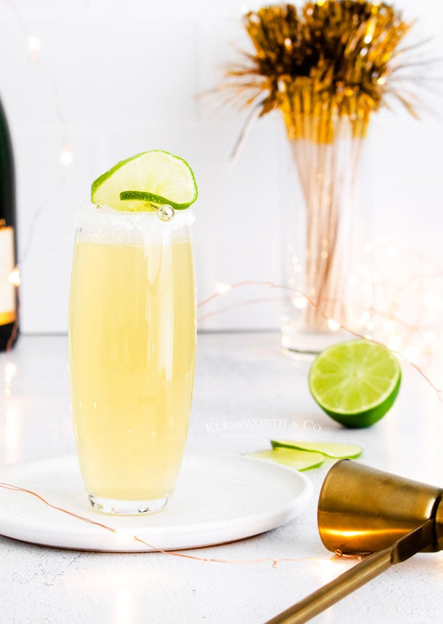 how to make Sparkling Champagne Margarita