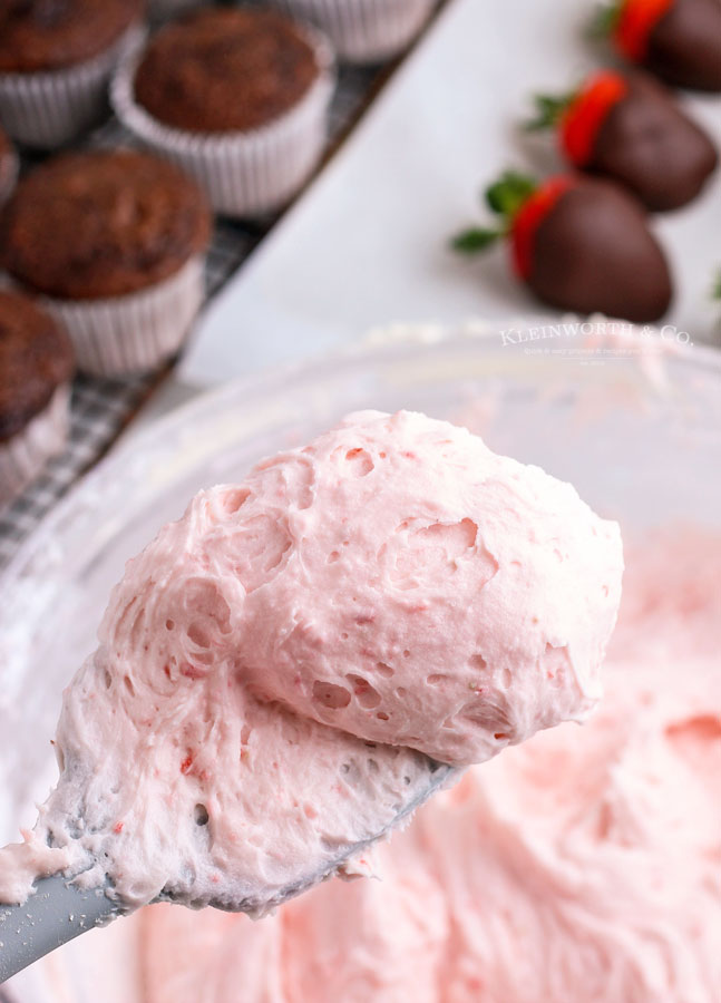 Homemade Strawberry Buttercream Frosting