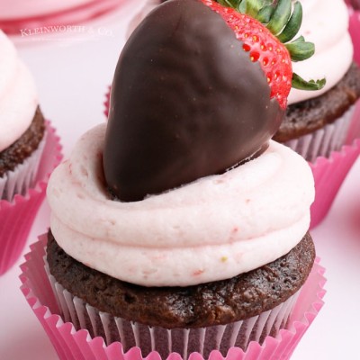 Cupcake with chocolate covered strawberries