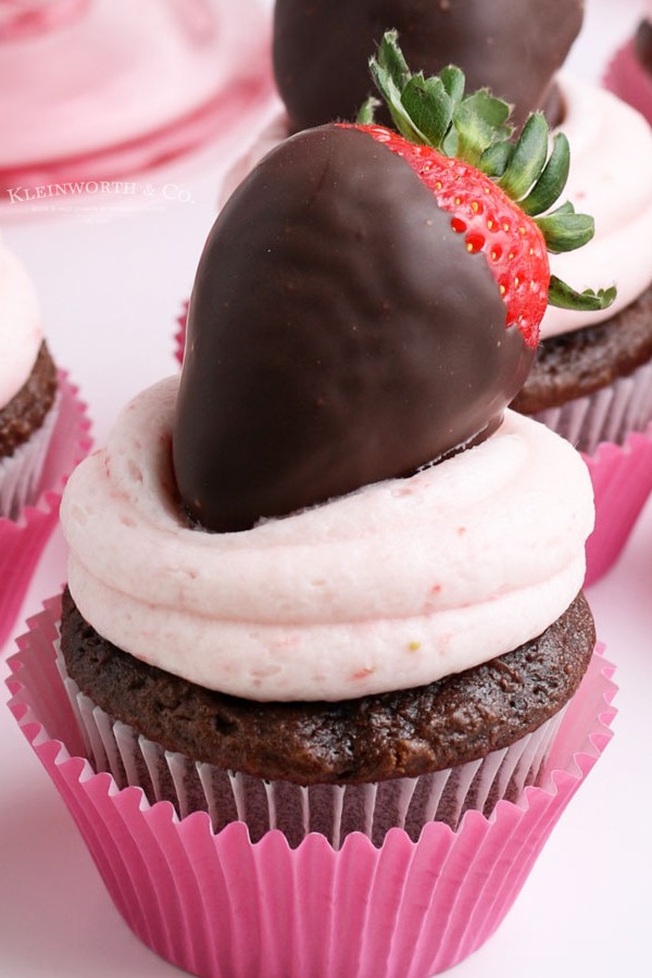 Cupcake with chocolate covered strawberries
