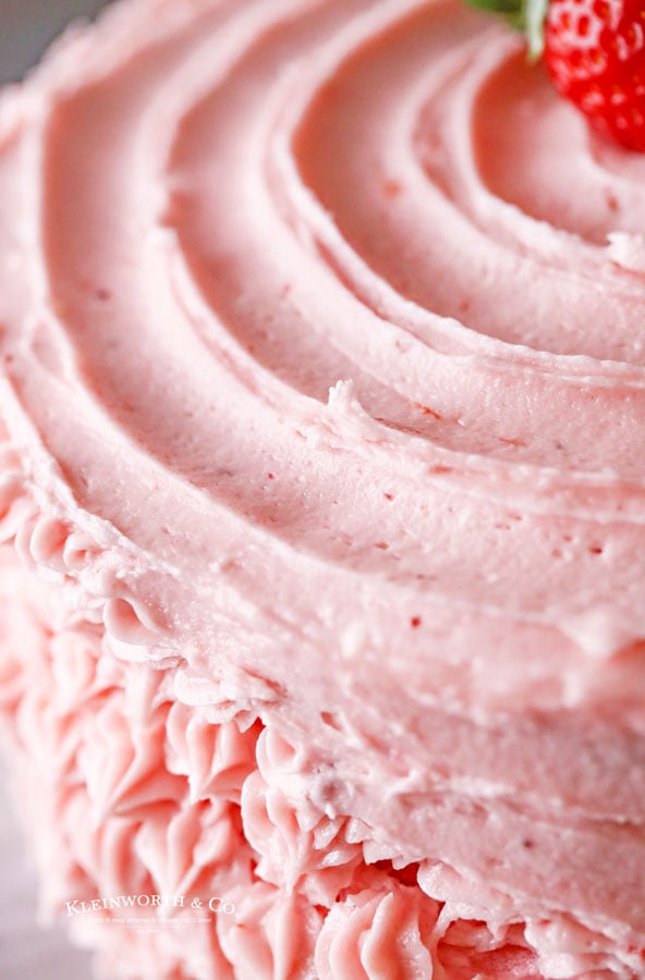 fresh strawberry buttercream frosting