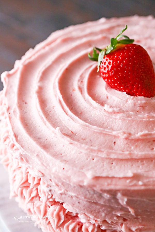 strawberry buttercream on strawberry cake