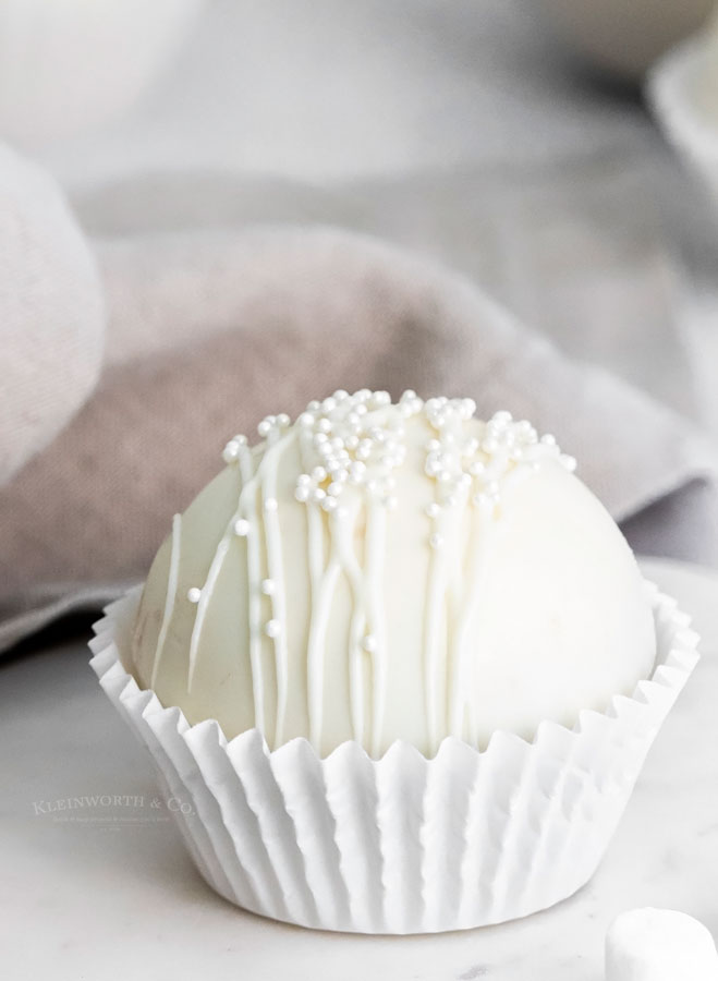 How to make White Chocolate Hot Cocoa Bombs