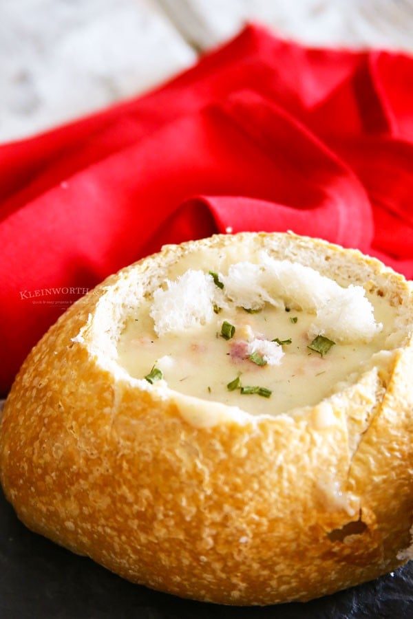 Crockpot Clam Chowder Bread Bowl