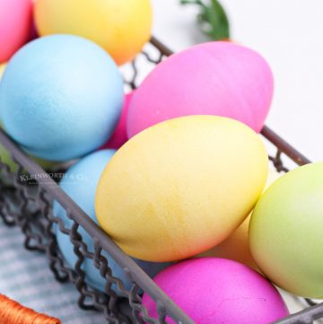 dying easter eggs with food coloring