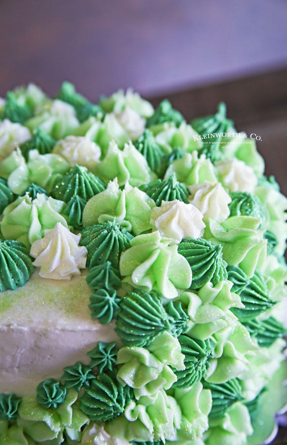 green and white cake