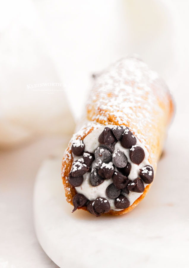 homemade cannoli