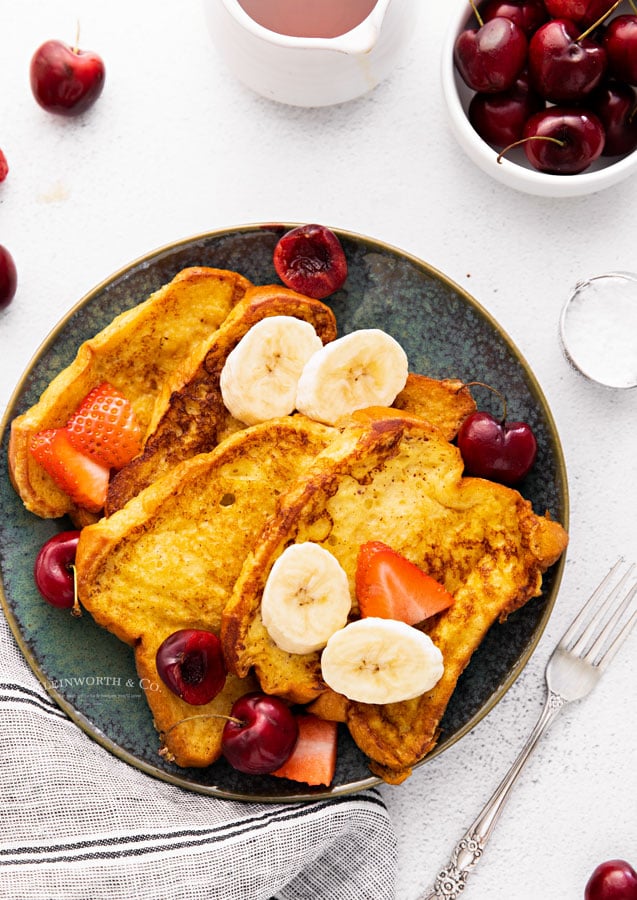 French Toast with fruit