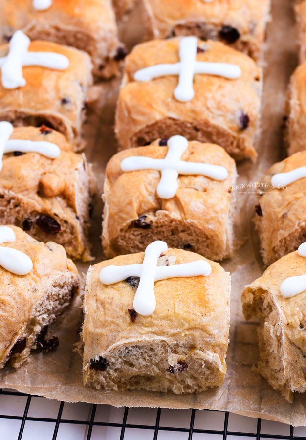 easy Hot Cross Buns