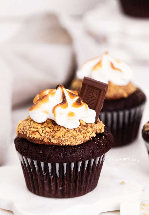 toasted marshmallow cupcakes