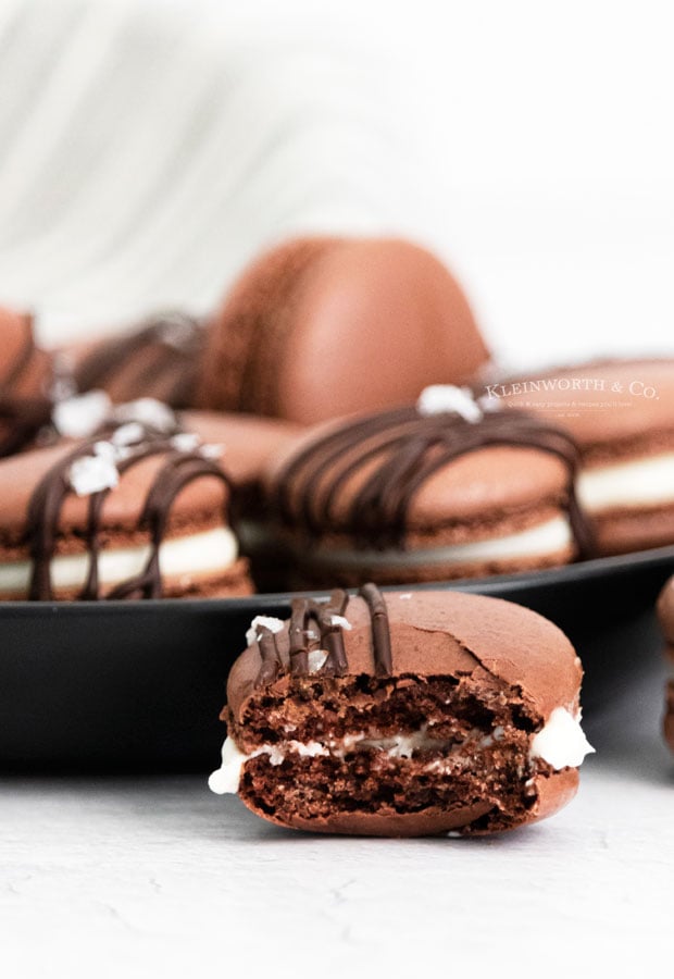 chocolate macaron cookies