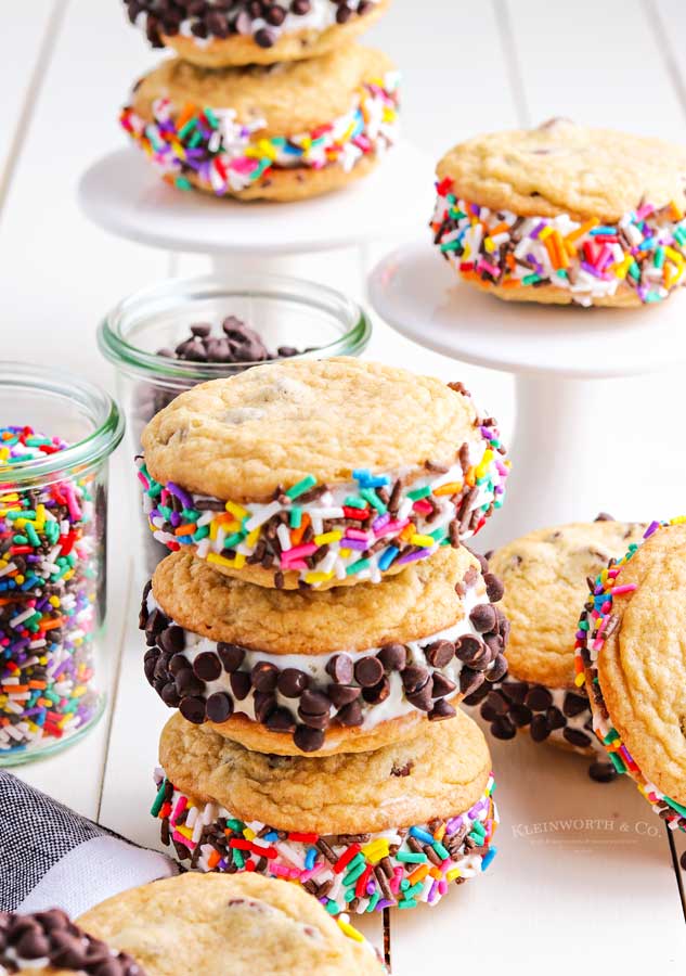 chocolate chip cookie sandwiches