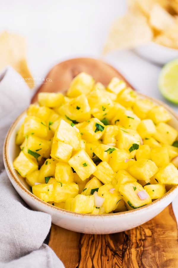 appetizer pineapple salsa