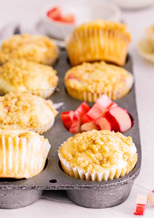 recipe for Rhubarb Muffins