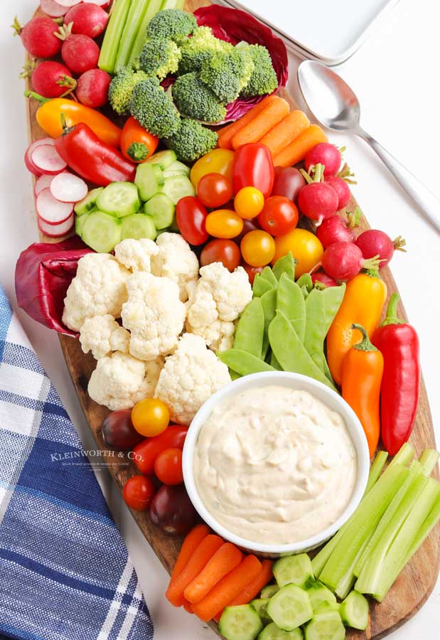 vegetable platter with dip