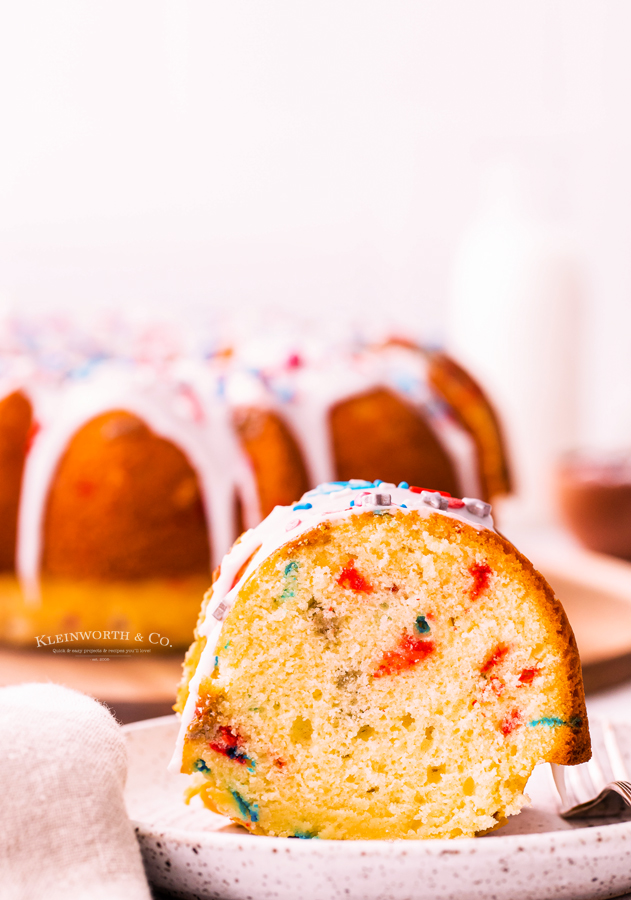 celebrate independence day cake