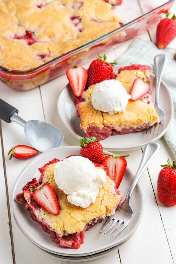 treat - cobbler - homemade