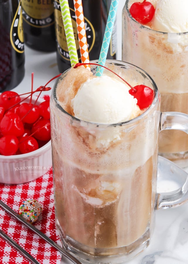 summer drink Root Beer Float