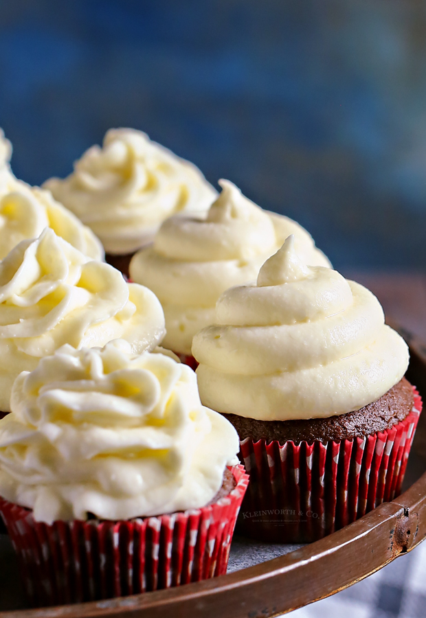 whipped cream cheese frosting