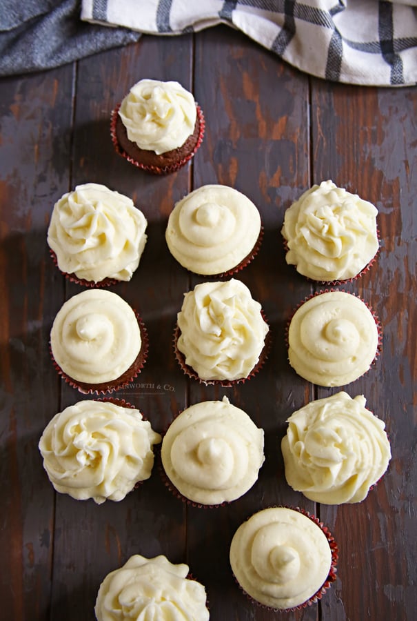 frosted cupcakes with cream cheese