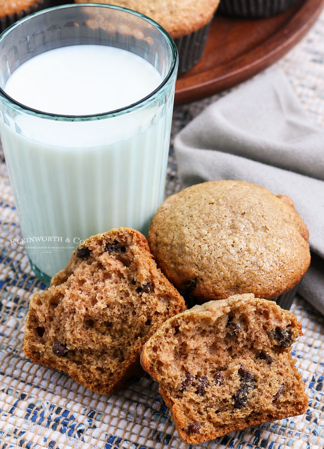 muffins made with applesauce