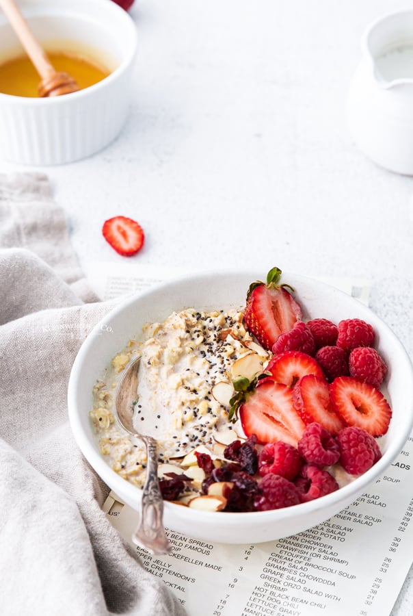 Overnight Oats Two Ways - Alice and Lois