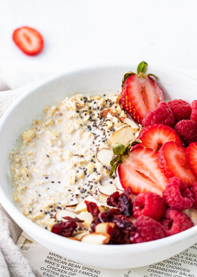 10 Overnight Oats and Oatmeal Recipes That Aren't Just for Breakfast