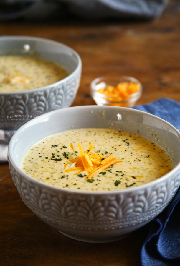 easy cheese soup with broccoli