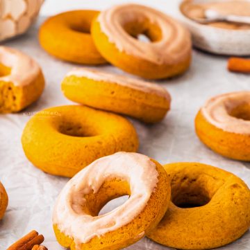 fall pumpkin donuts