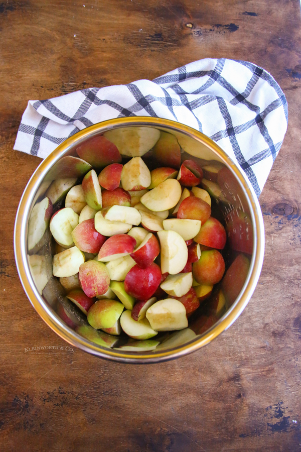 prepared apples in the pot