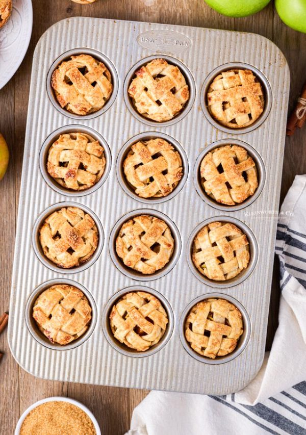 baked tiny pies