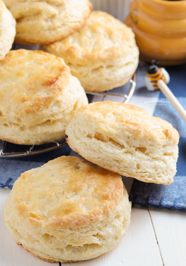 Flaky Buttermilk Biscuits