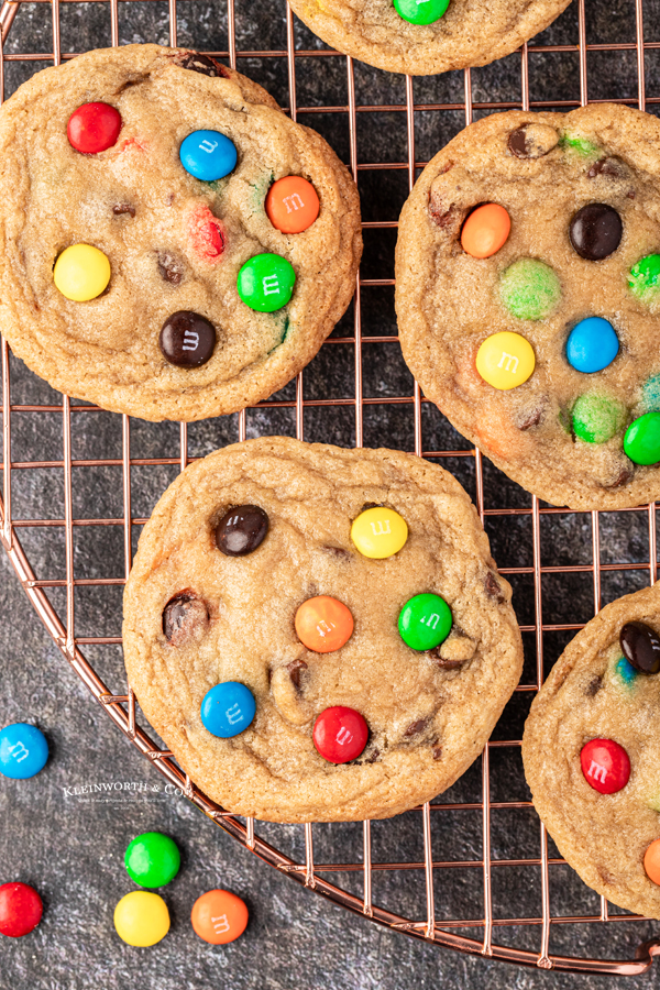 the best M&M Cookies