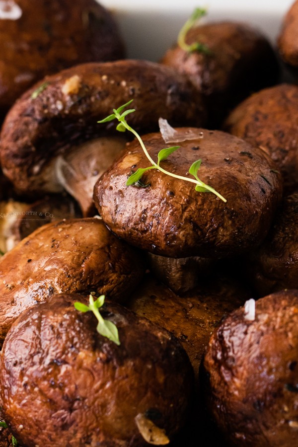 Oven Roasted Mushrooms with Garlic and Thyme