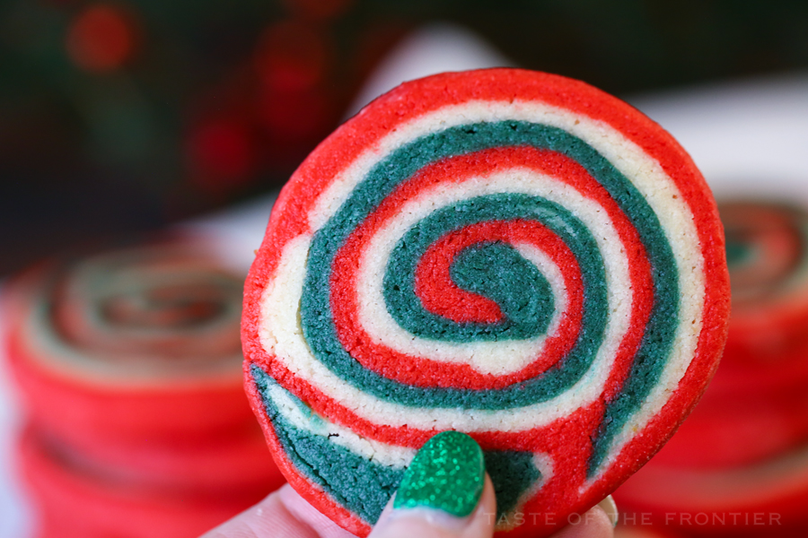 red and green cookies