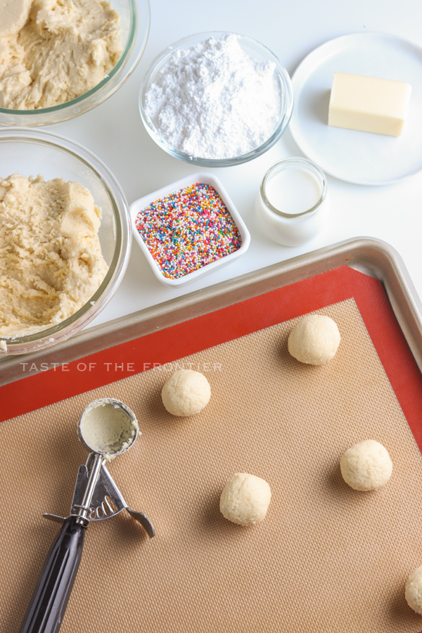 Rolling Cookies - Ricotta