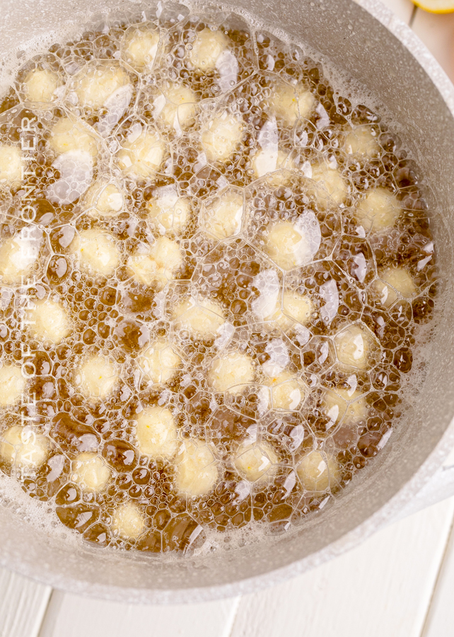 frying Struffoli