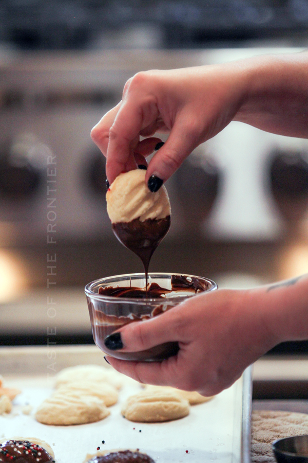 How to Decorate Shortbread