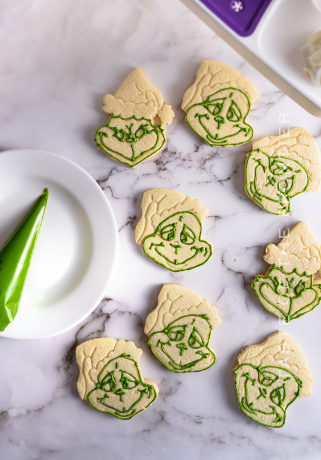 decorating Grinch Cookies