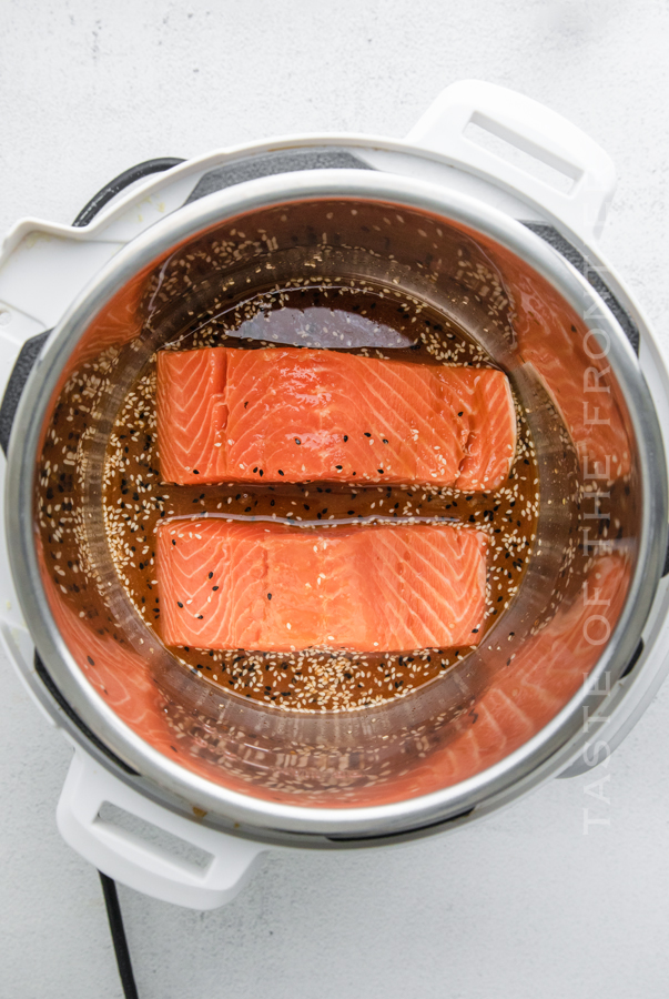 how to make Instant Pot Sesame Salmon Bowls