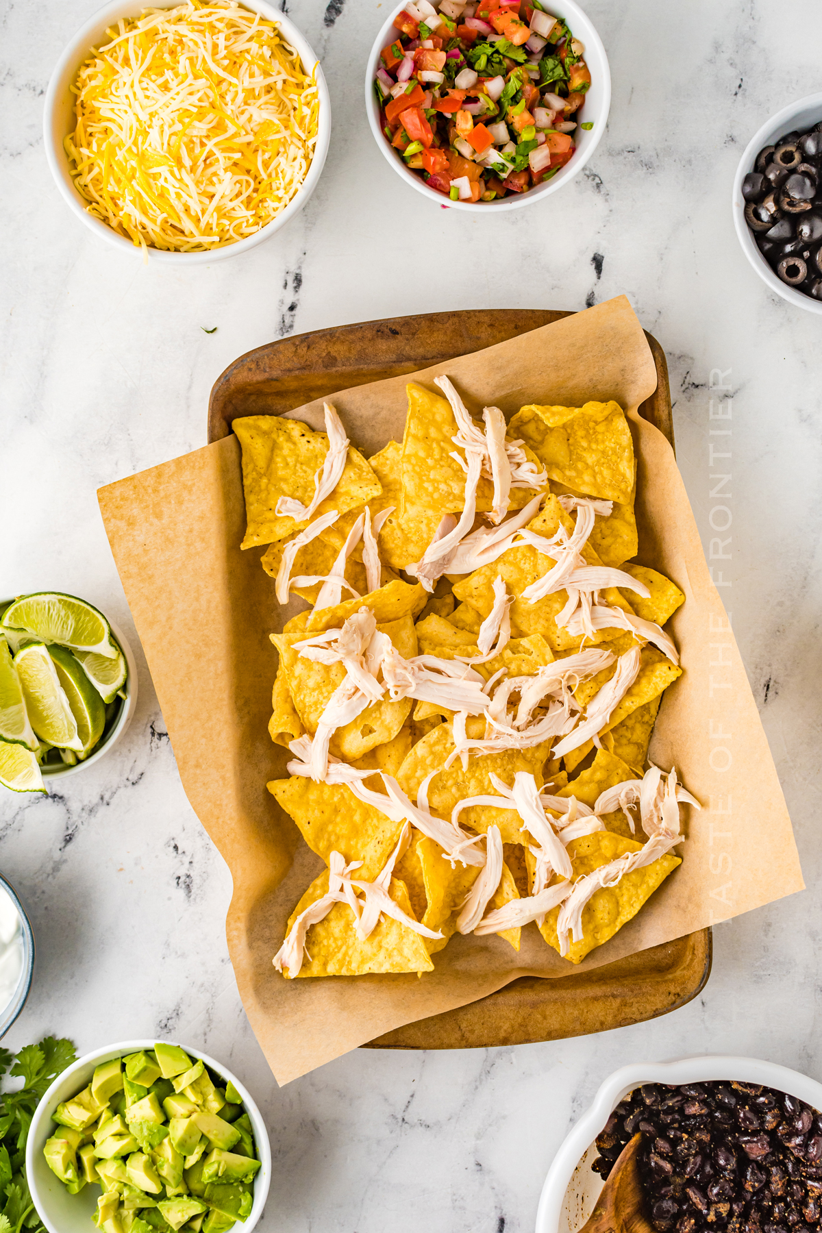 how to make Shredded Chicken Nachos