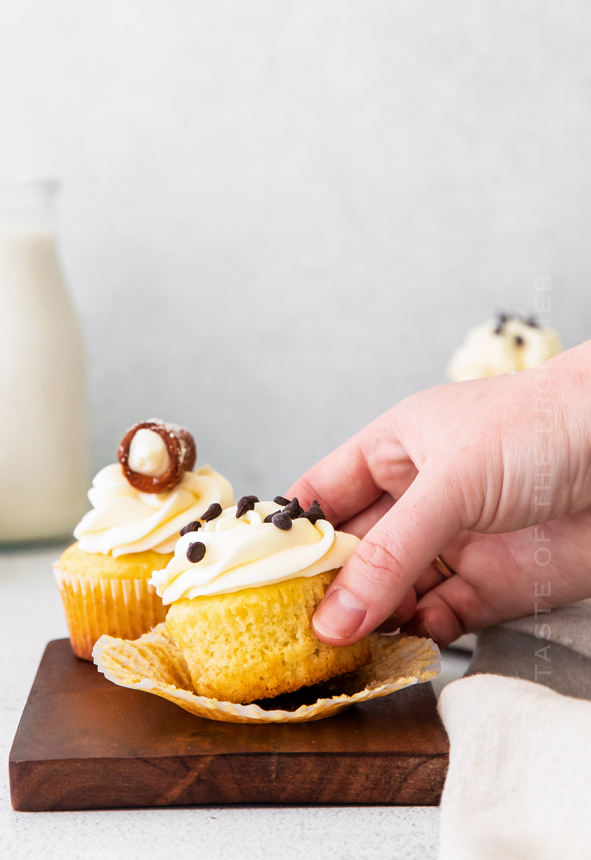 holiday desserts with cannoli