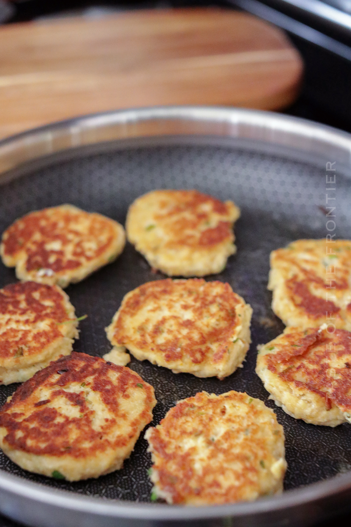 cooking crab cakes in the skillet