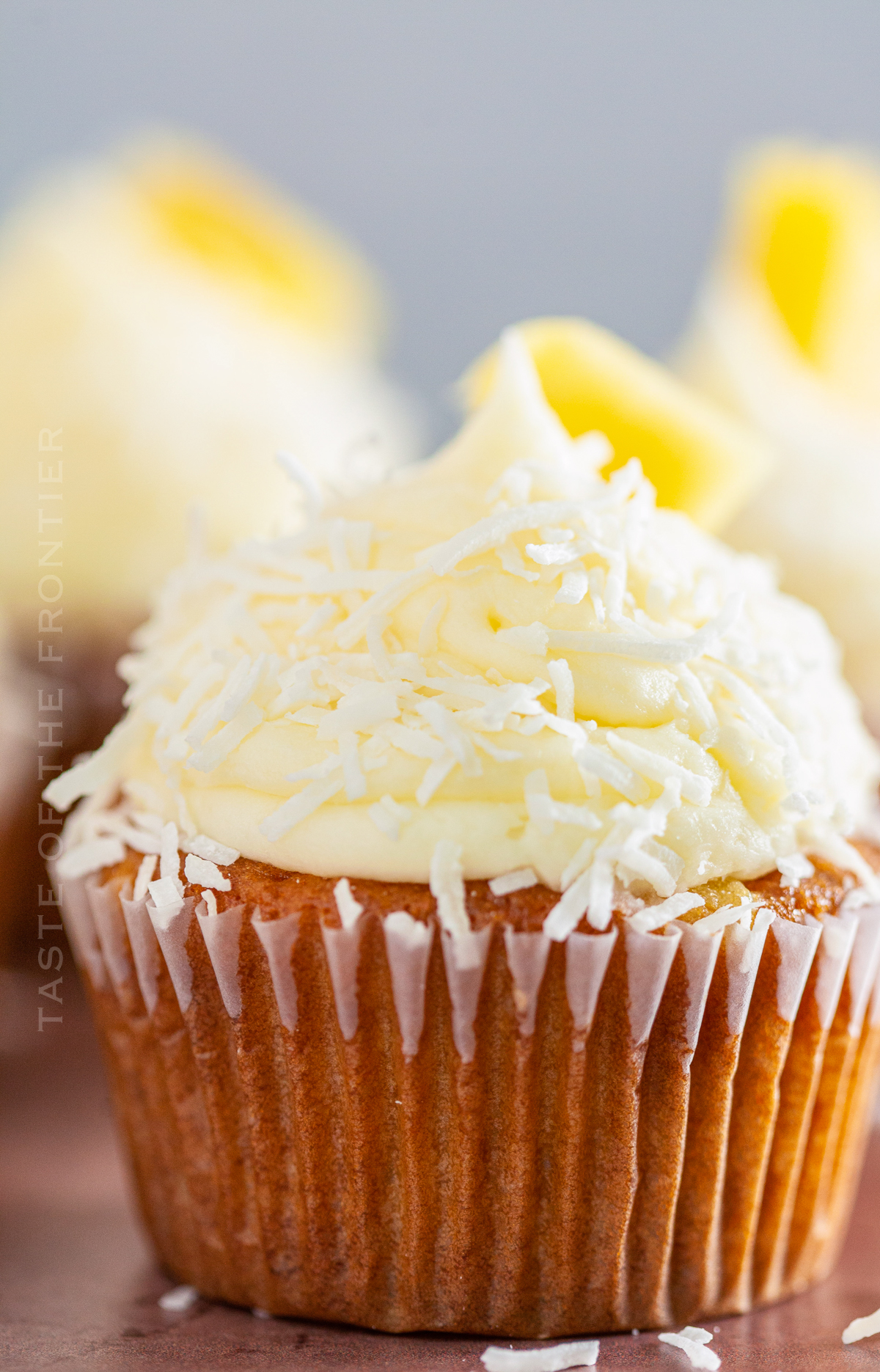 coconut pineapple cupcakes