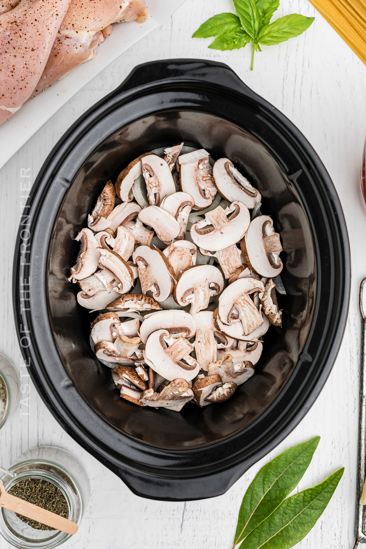 chicken and mushrooms in slow cooker