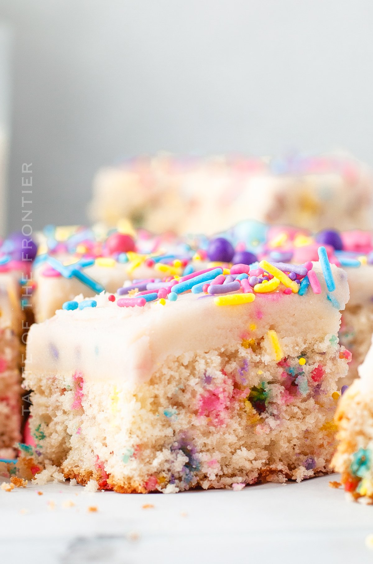 Confetti Cake - Funfetti Cake