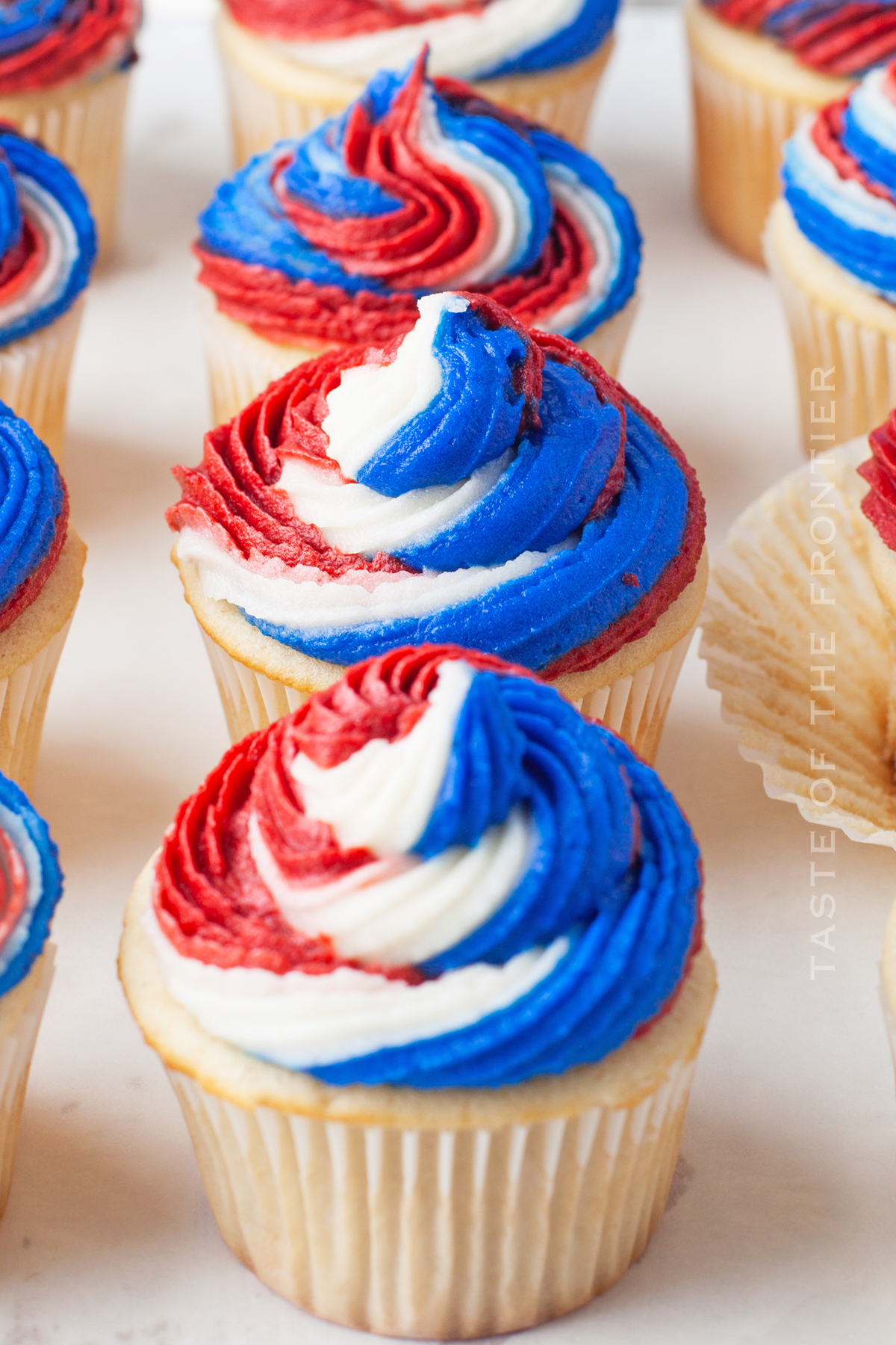 summer holiday cupcakes