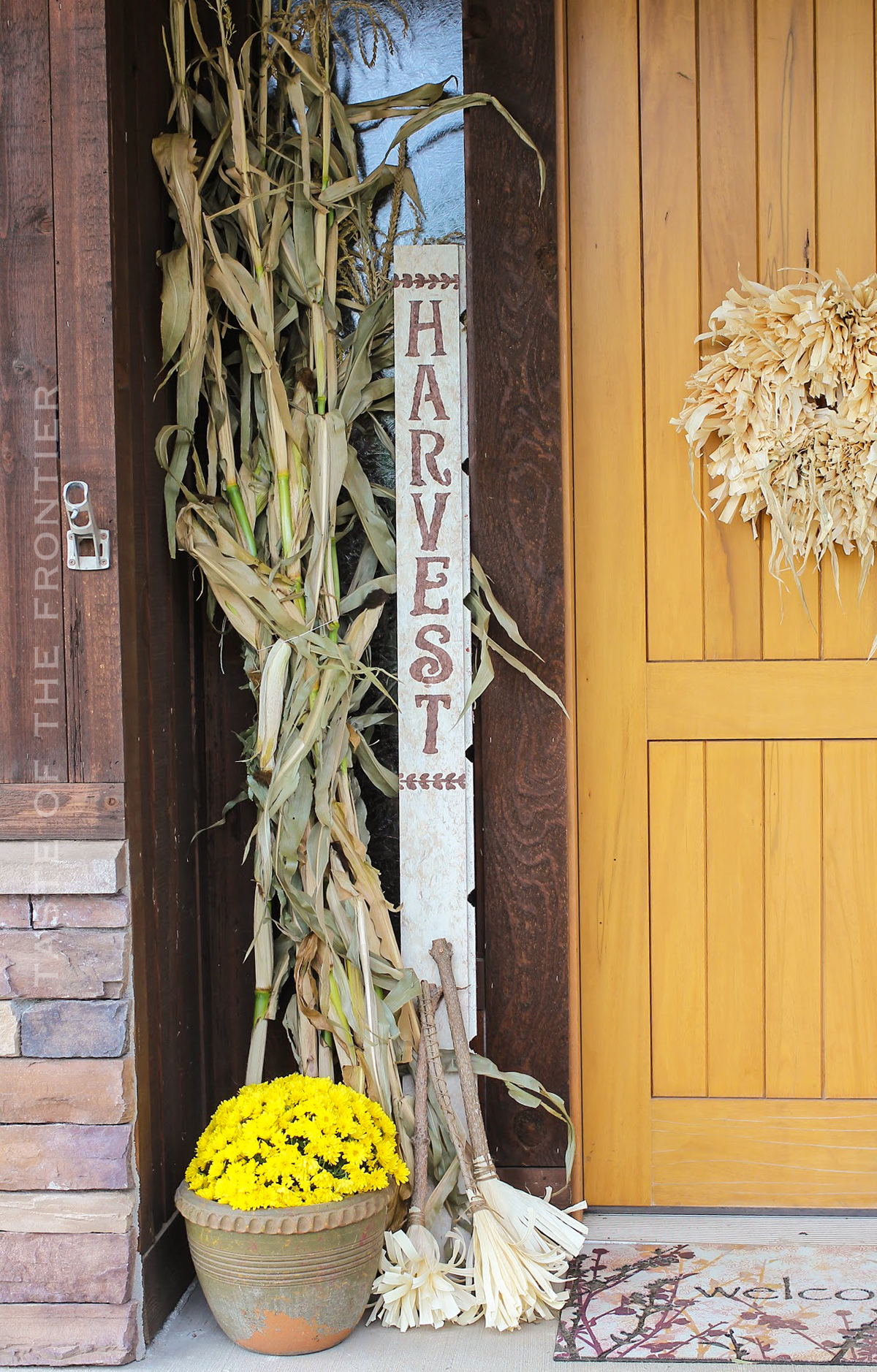 Corn Husk Broom Tutorial