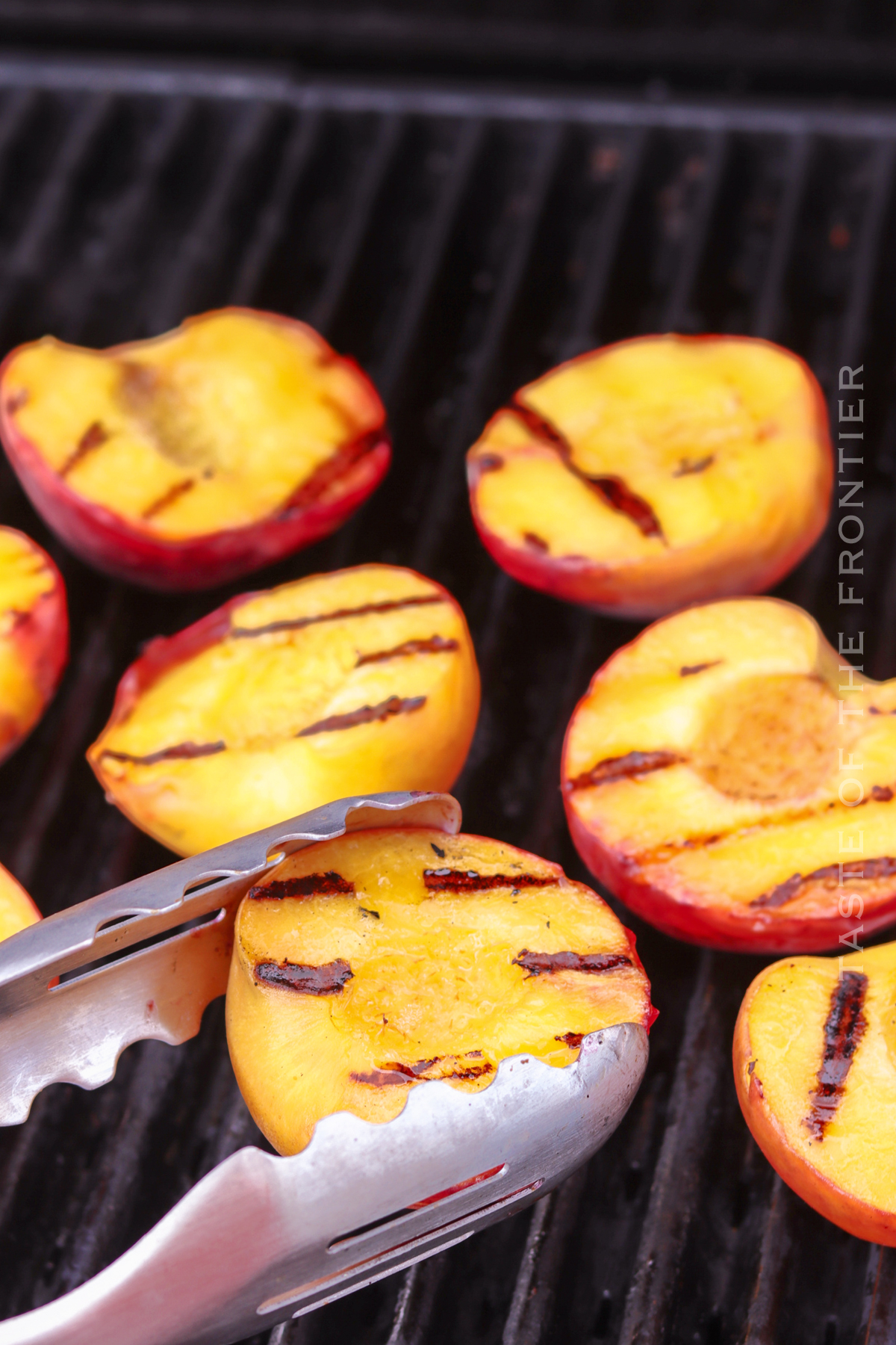 grilling peaches