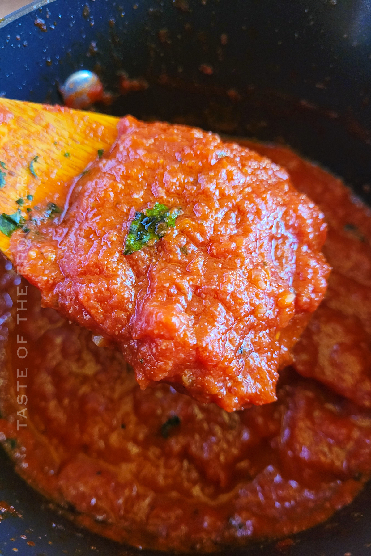 cooked tomato sauce